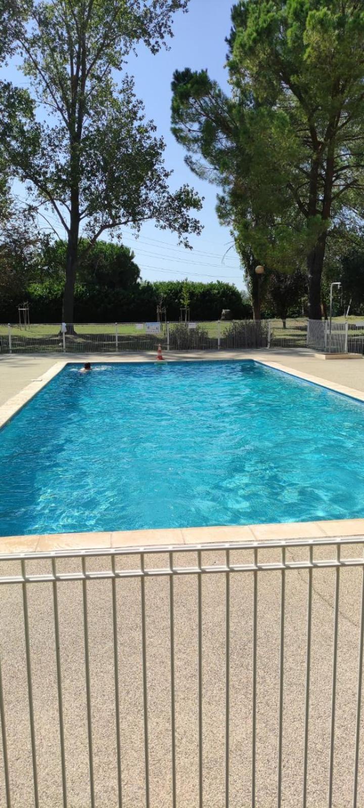 Appartement Residence De Vacances Les Hameaux De Camargue Арль Экстерьер фото